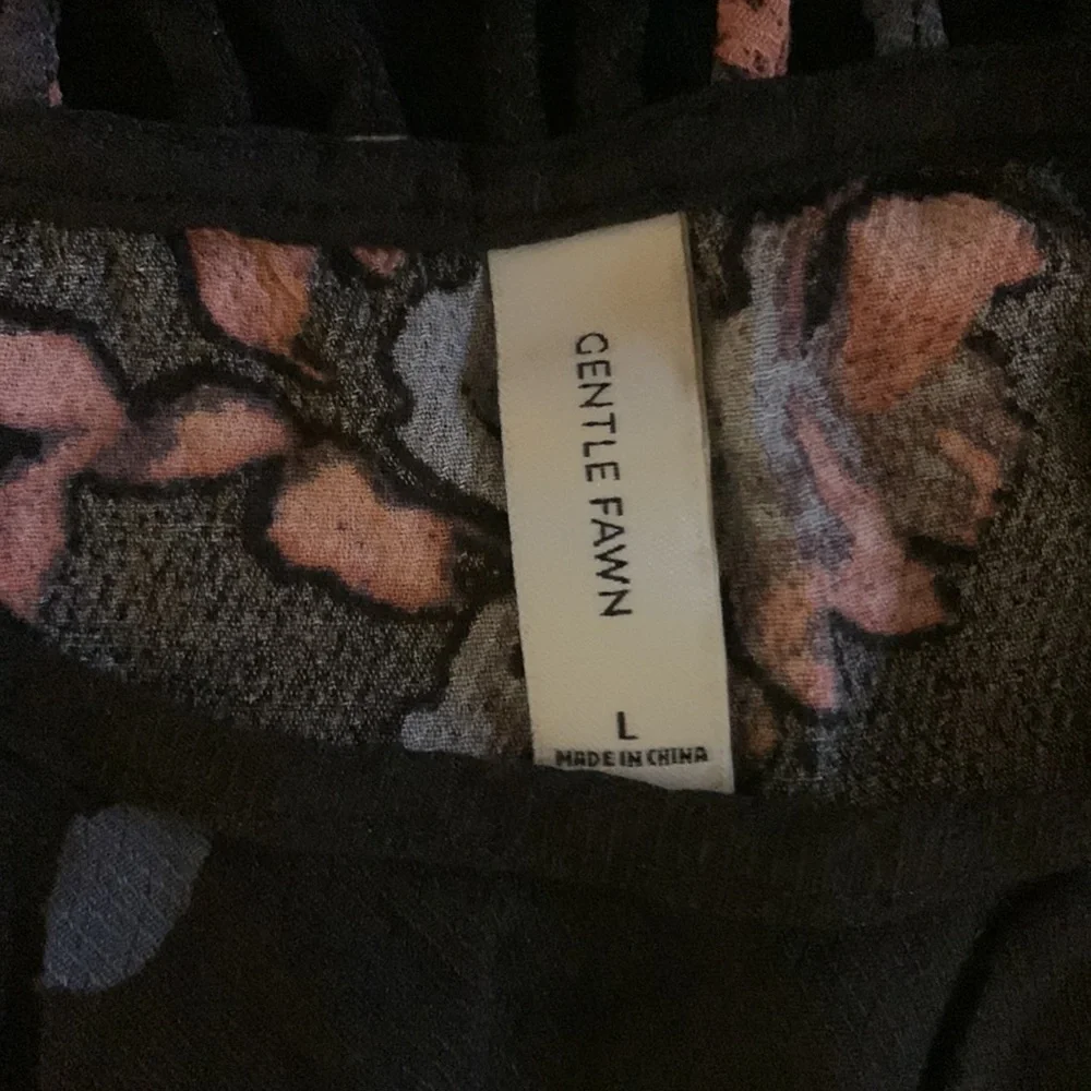 High Neck Tanktop - Picture 3 of 3